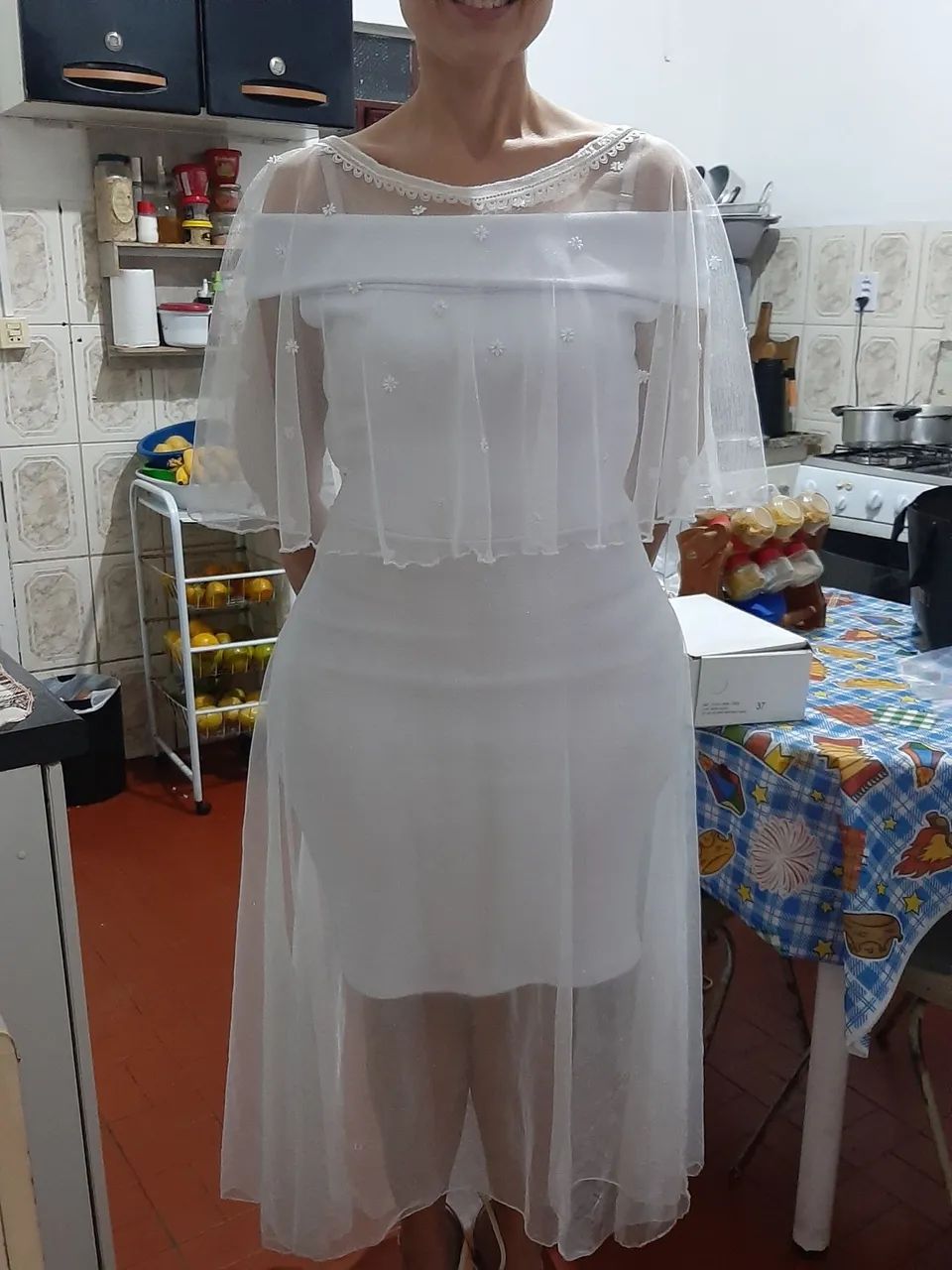 Vestido Midi com tule e glitter! - Foto 4