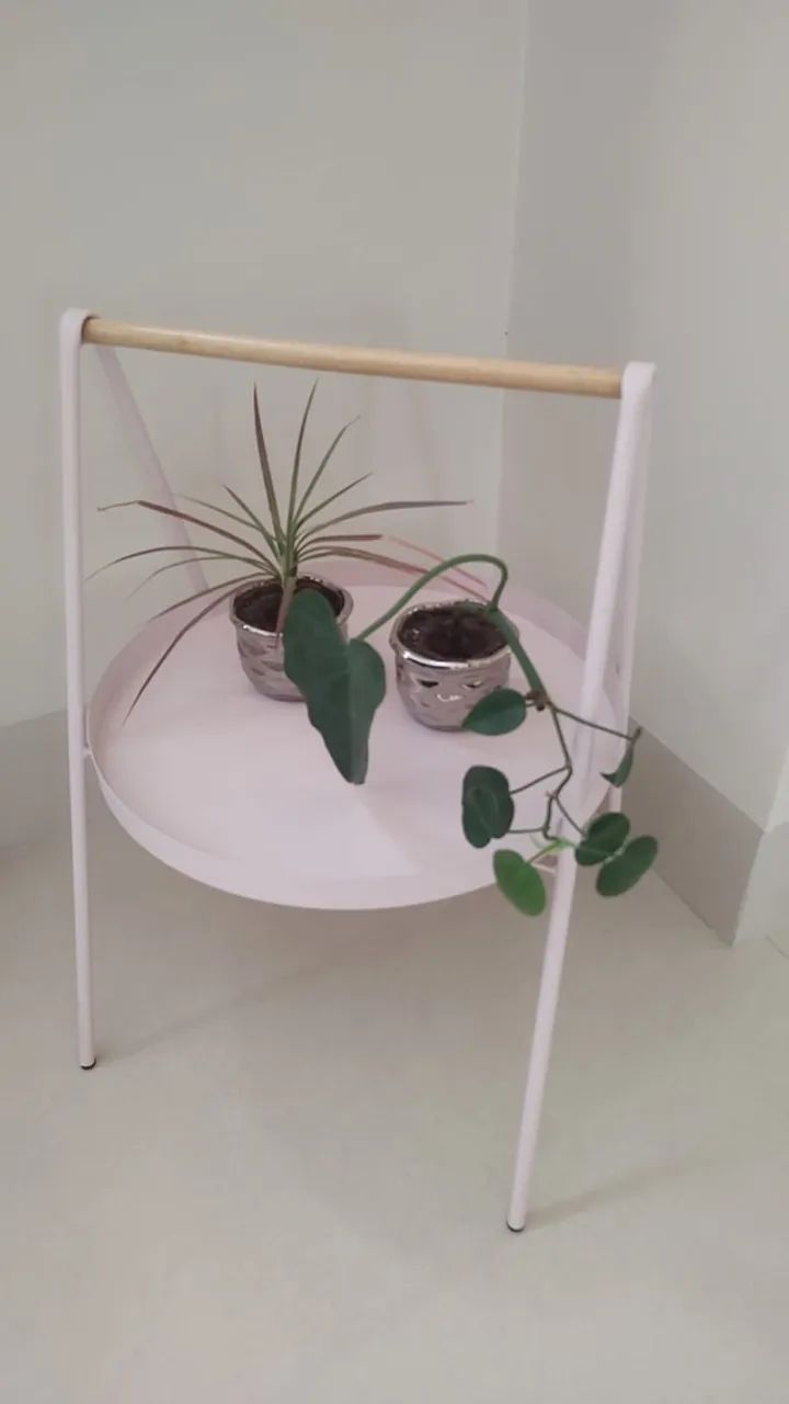 Mesa Lateral Rosa Bebê 