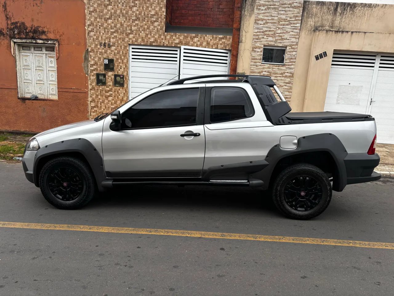 Fiat Strada Adventure1.8/ 1.8 Locker Flex CD 2012 - Foto 3