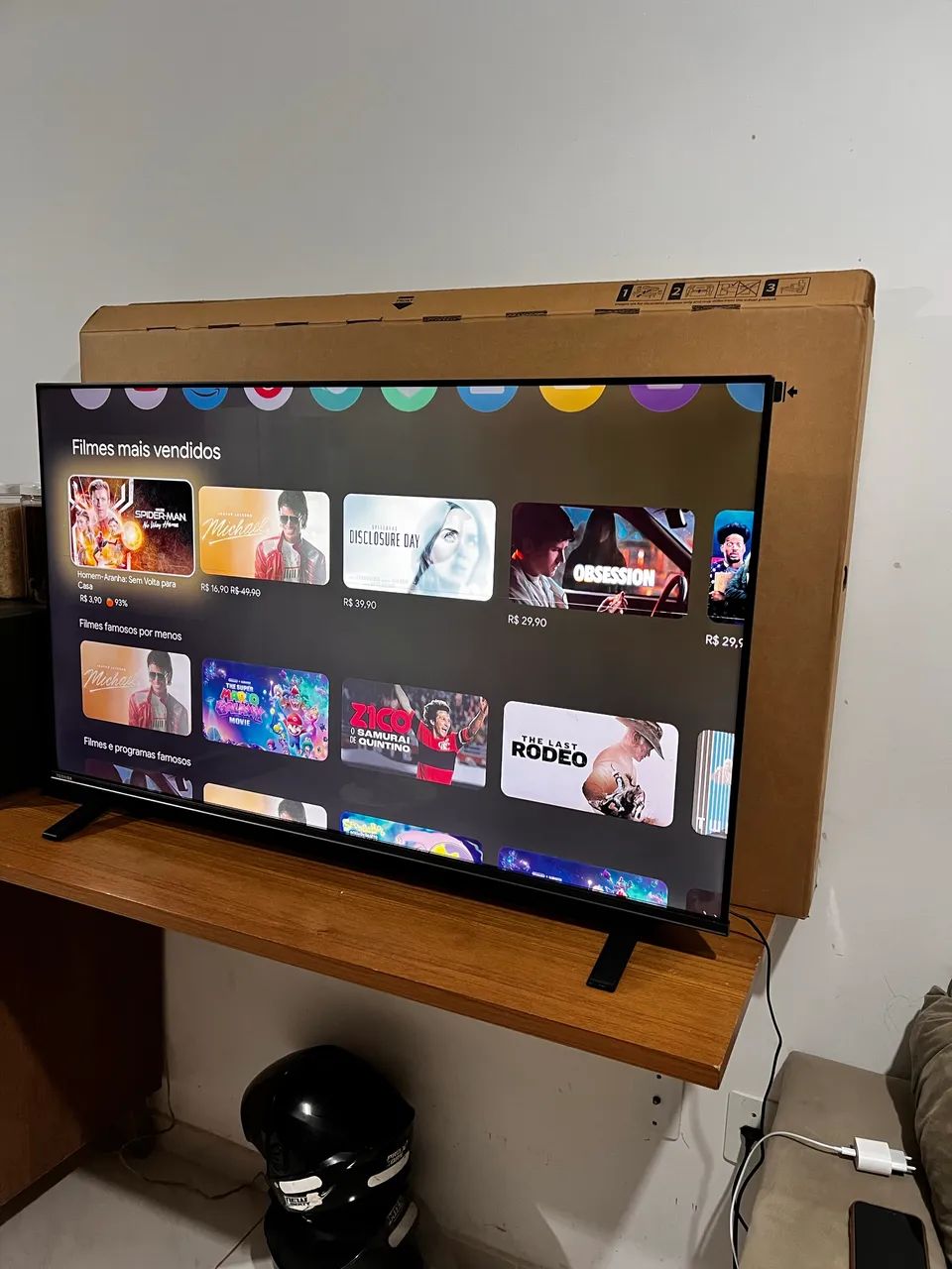 Vendo Smart tv 4k 50 polegadas novíssima - Foto 2