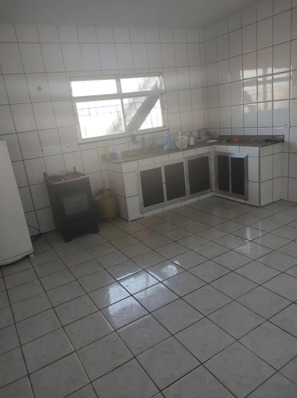 Vendo ou troco essa casa - Foto 2