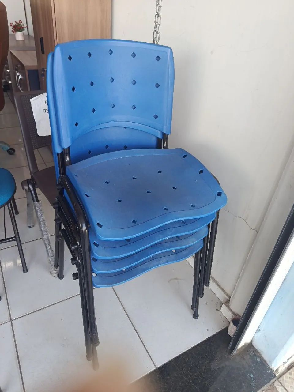 Cadeiras em promoção  - Foto 2