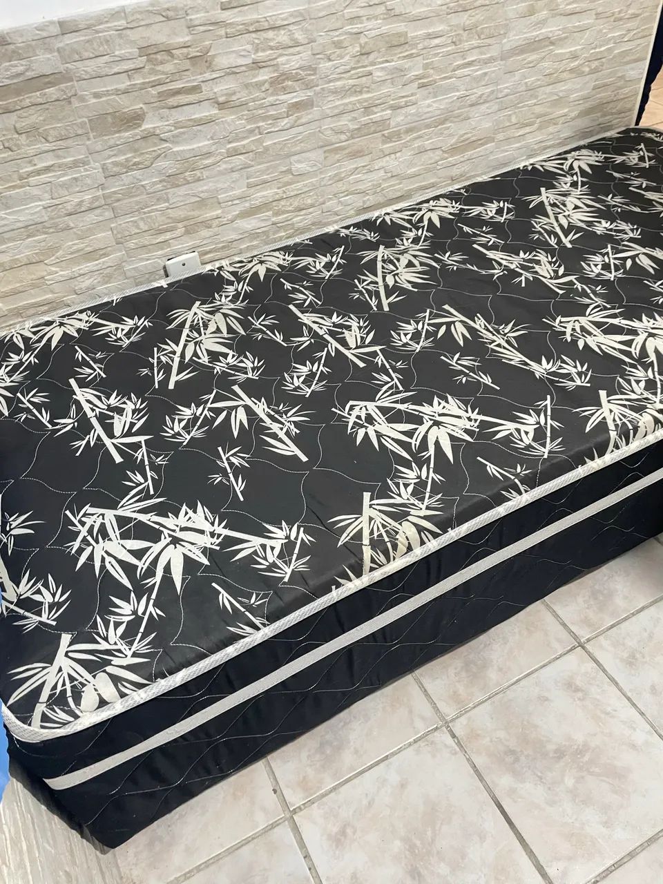 Cama de solteiro sem colchão - Pronta para uso - Foto 4