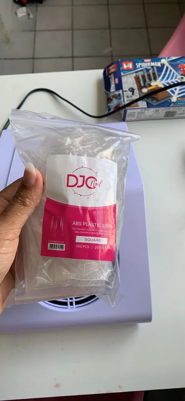 Material de unha  em gel