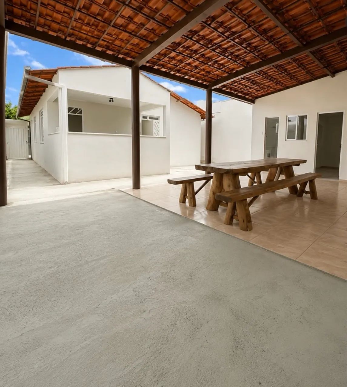 Casa com 5 quartos, sendo1 suíte em um terreno de 360m2  - Foto 2