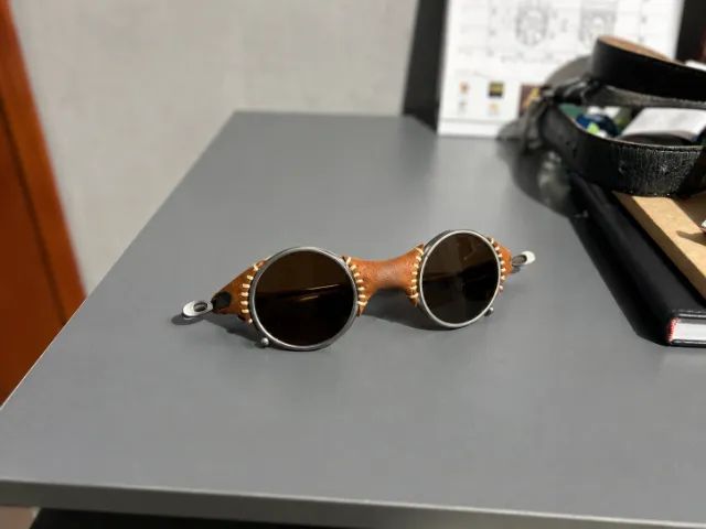 Oakley Mars Leather 1:1 - Excelente Estado - Foto 2