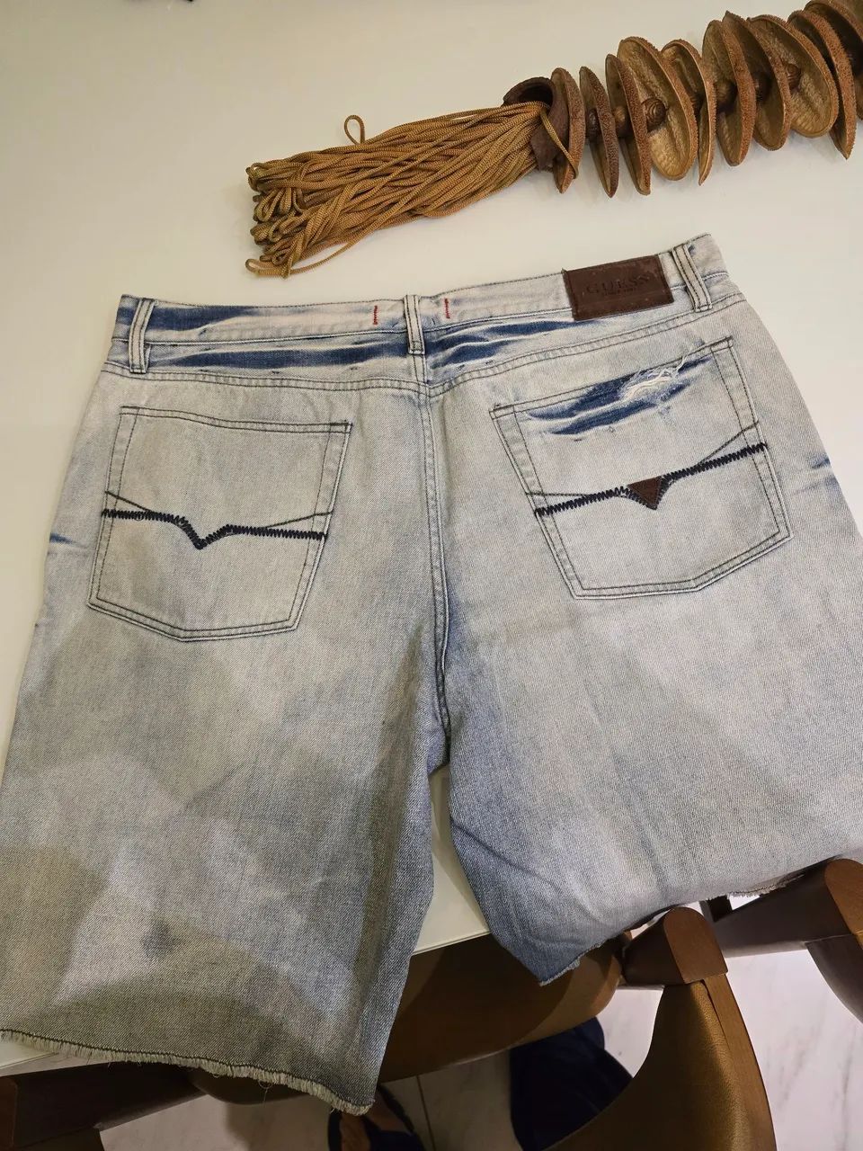 Bermuda jeans guess original tamanho 48 - Foto 2