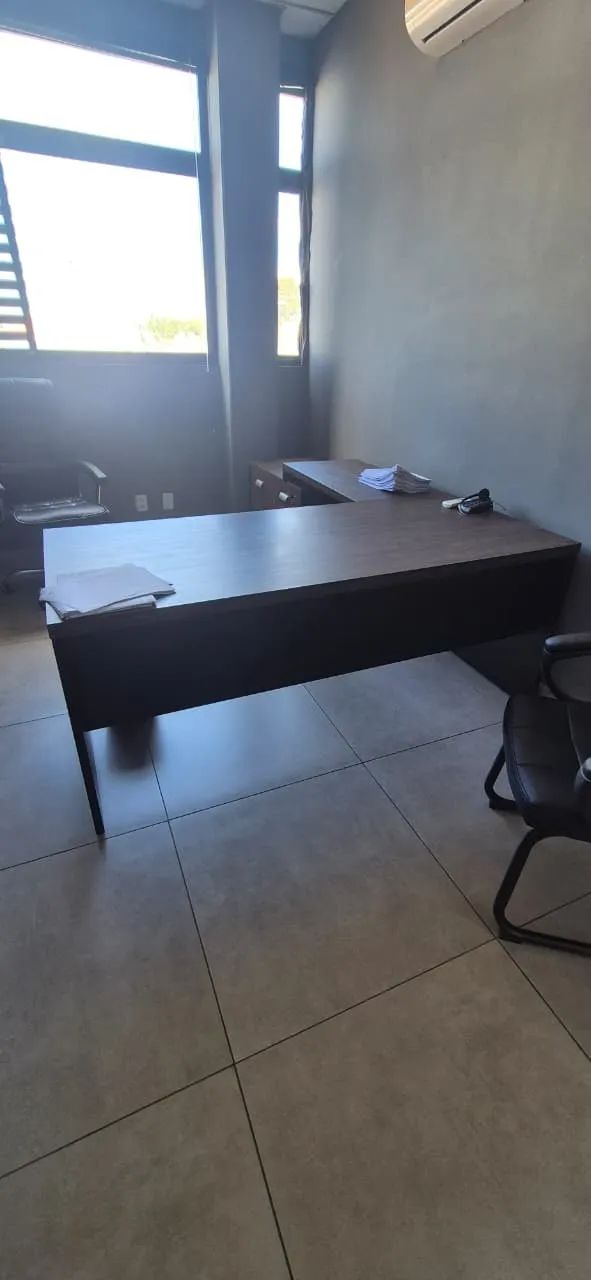 Mesa de Escritório Diretor - Excelente Estado