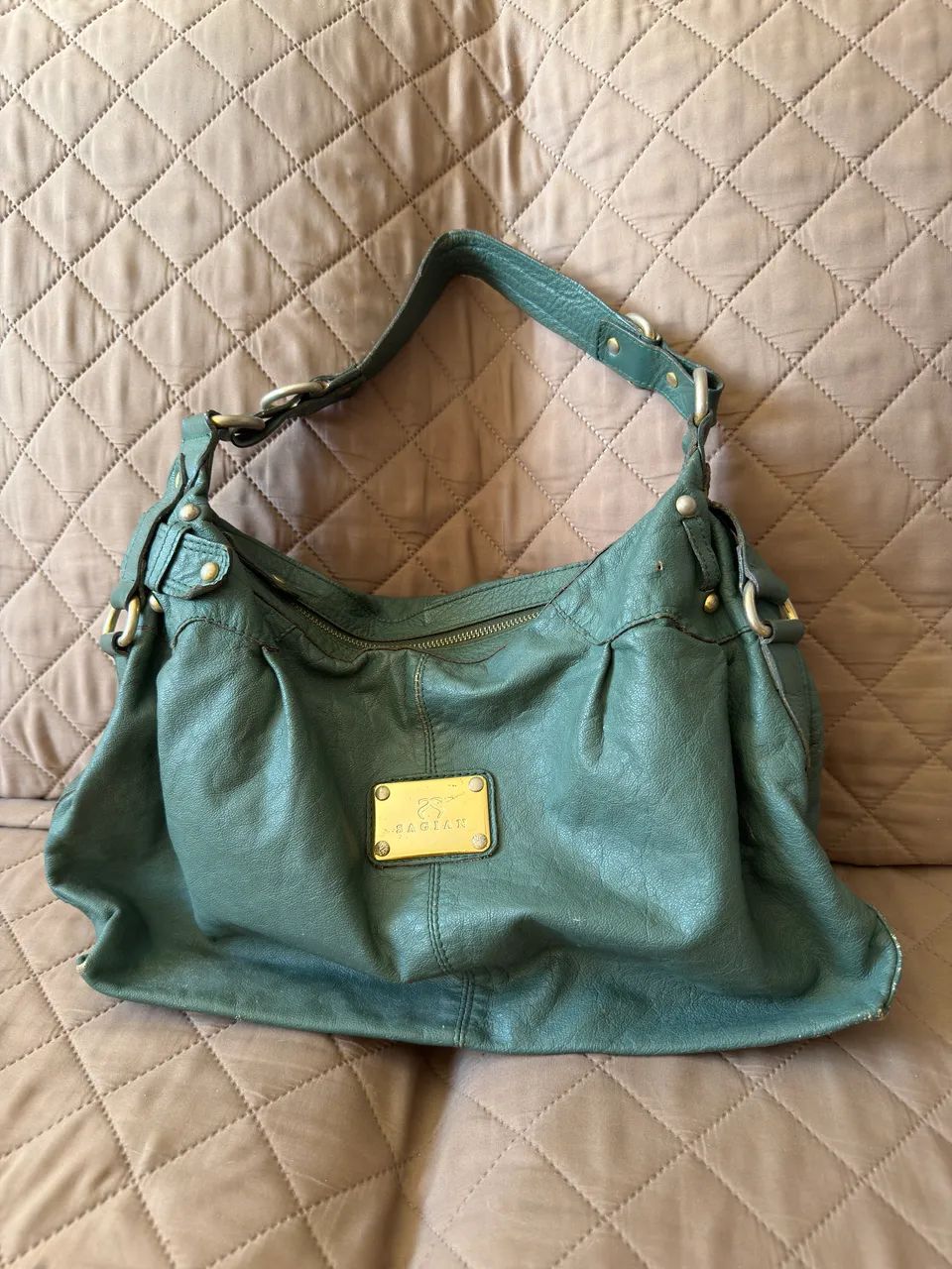 bolsa de couro vintage na cor verde  - Foto 3