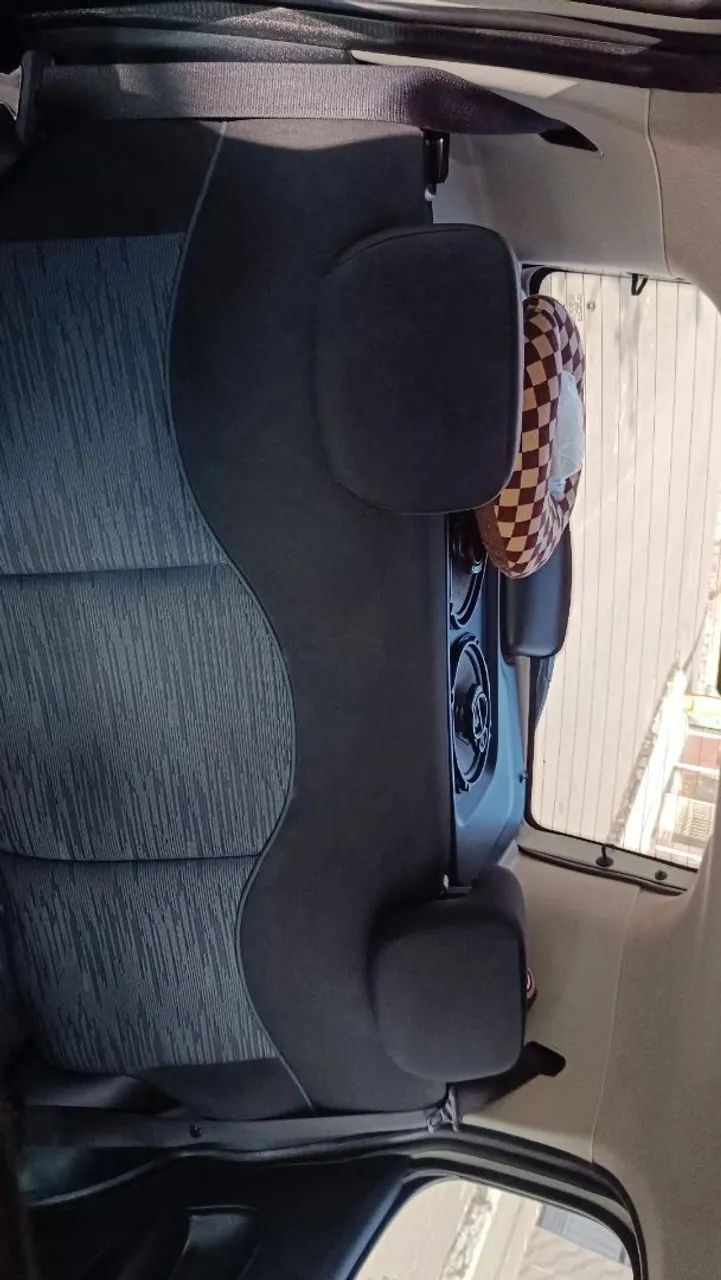 Fiat Uno Attractive 1.0 Flex 6V 5P 2017 - Foto 3