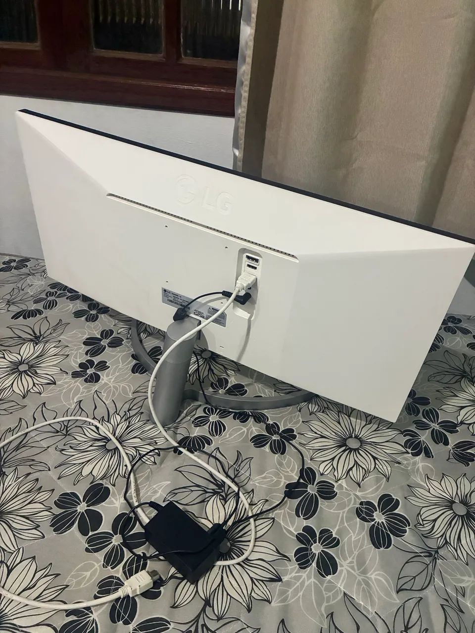 Monitor LG ultrawide com auto-falantes - Foto 3