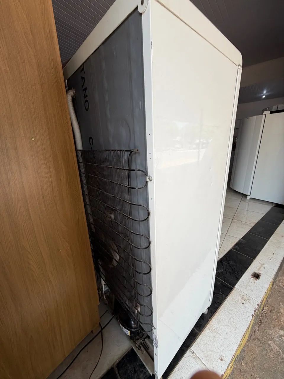 Geladeira Eletrolux 260 litros  - Foto 4