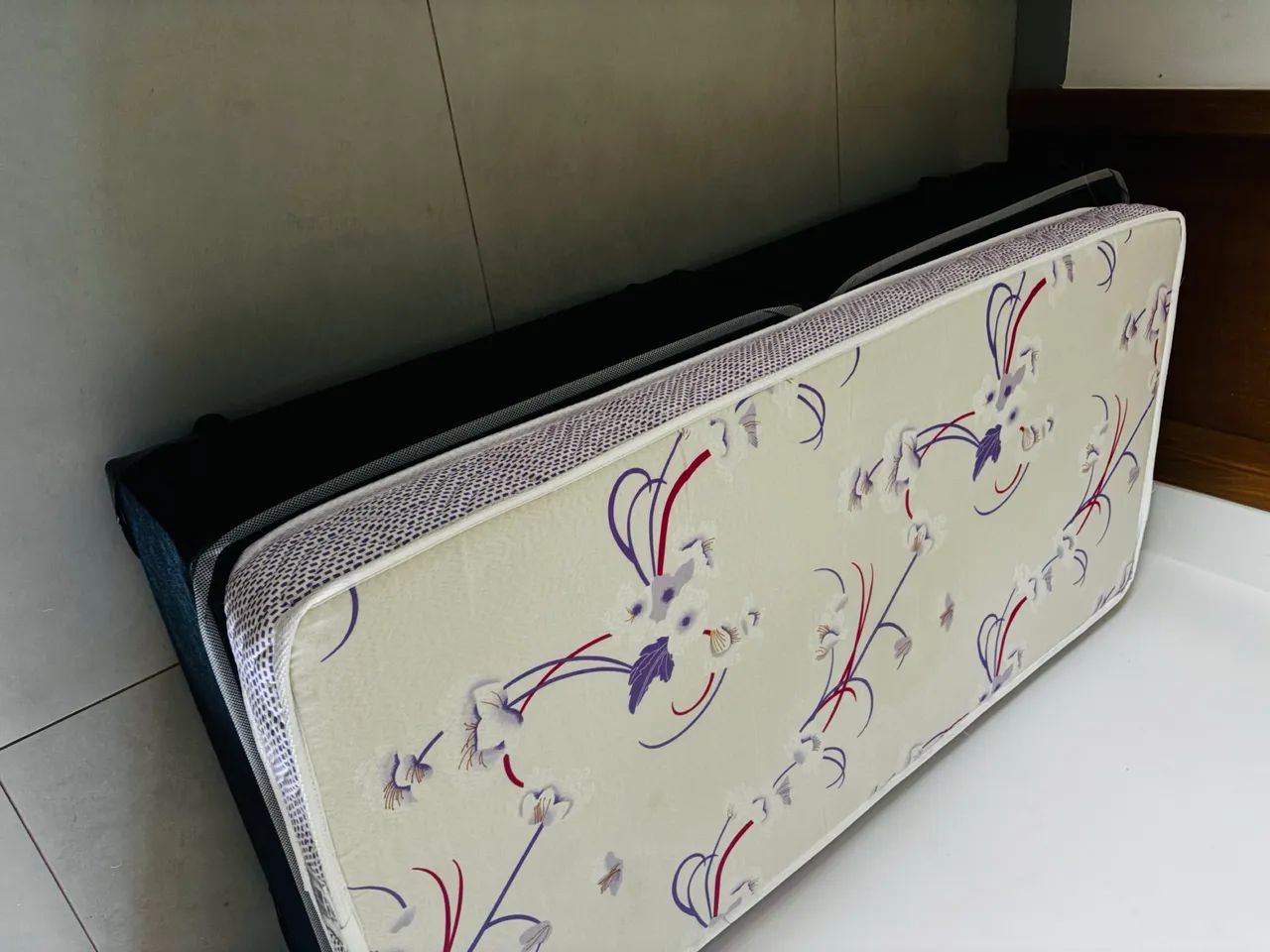 Cama Box + Colchão Usado - Foto 4