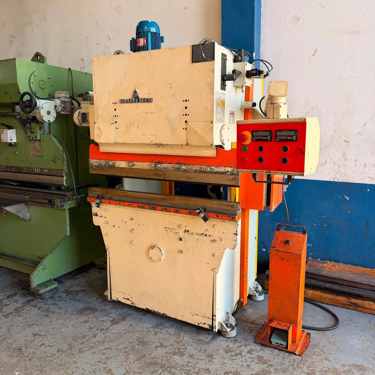 Dobradeira Braffeman PVH 1225  - 1250 X 22 tons  - Foto 2