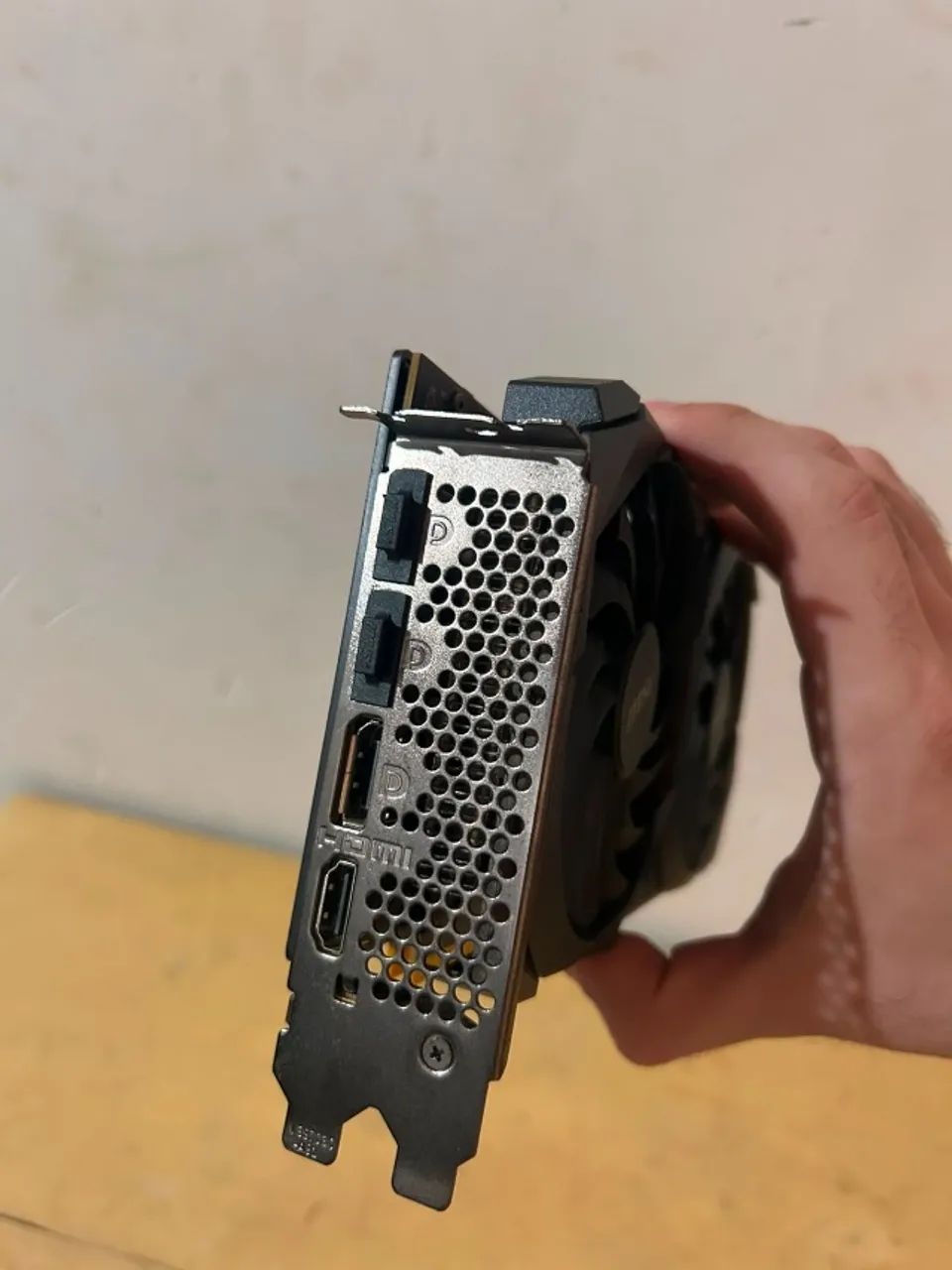 RTX 3060 VENTUS 2X 12GB - Foto 3