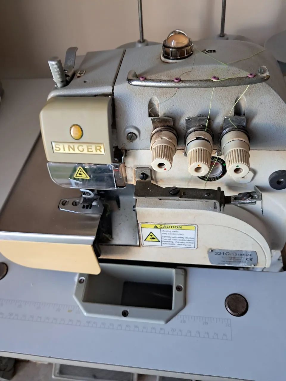 Galneira industrial usada em ótimo estado de conservação 