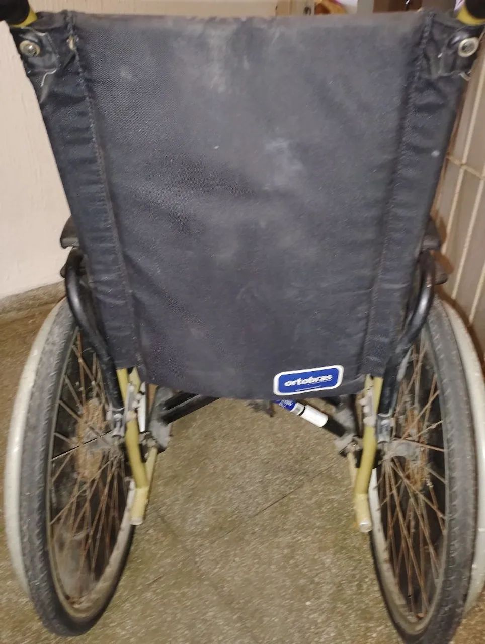 Vendo cadeira de rodas ortobras  - Foto 2