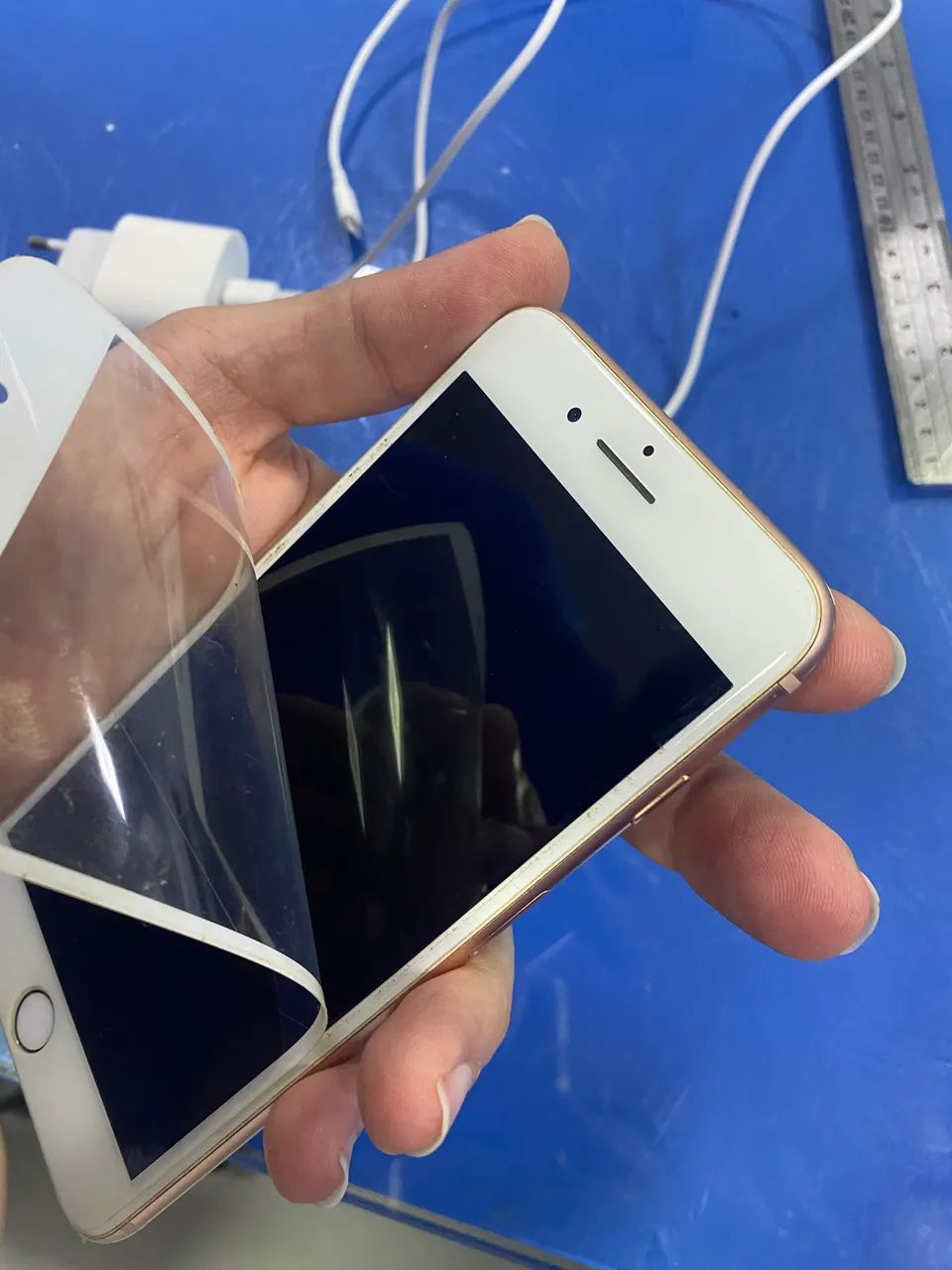 IPHONE 8 PLUS  - Foto 4