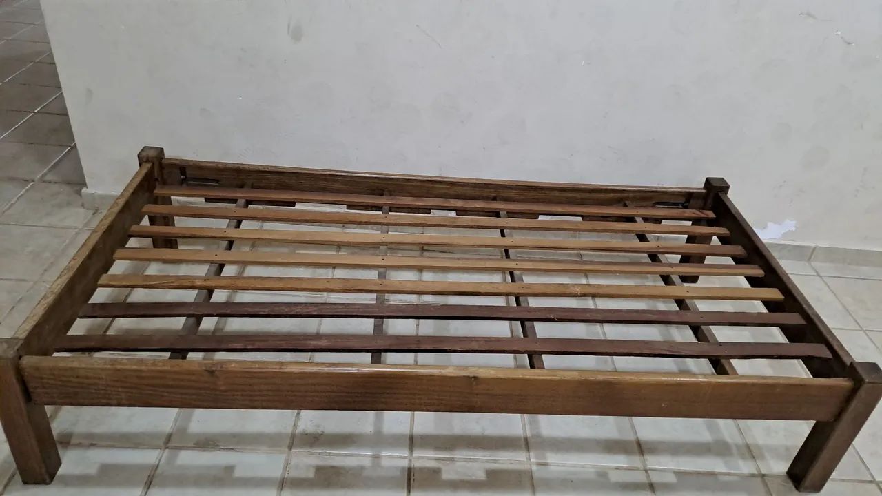 Cama solteiro madeira maciça. - Foto 3