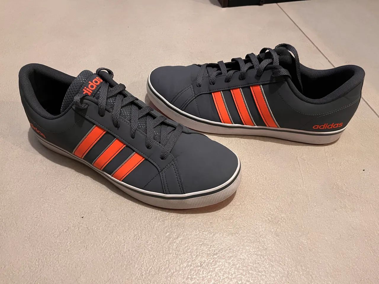 Tênis Adidas Casual tamanho 43 - Foto 3