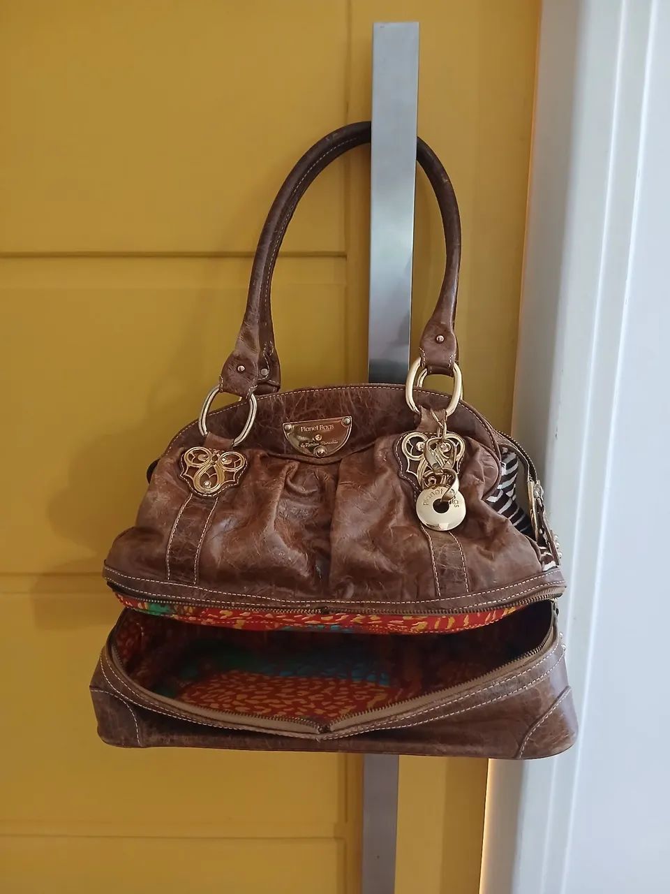 Bolsa Marrom linda - Foto 2