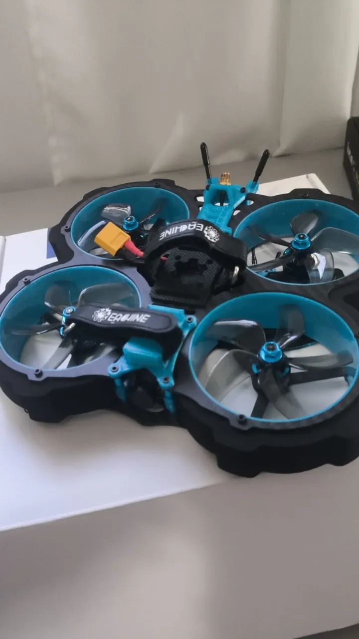 Drone Eachine Cvatar 142mm 6s 3 Polegadas Cinewhoop + BATERIA e CARREGADOR+ camera RUNCAM - Foto 5