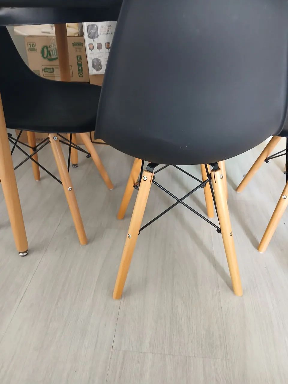 Mesa com 4 cadeiras, estilo Paris - Foto 4