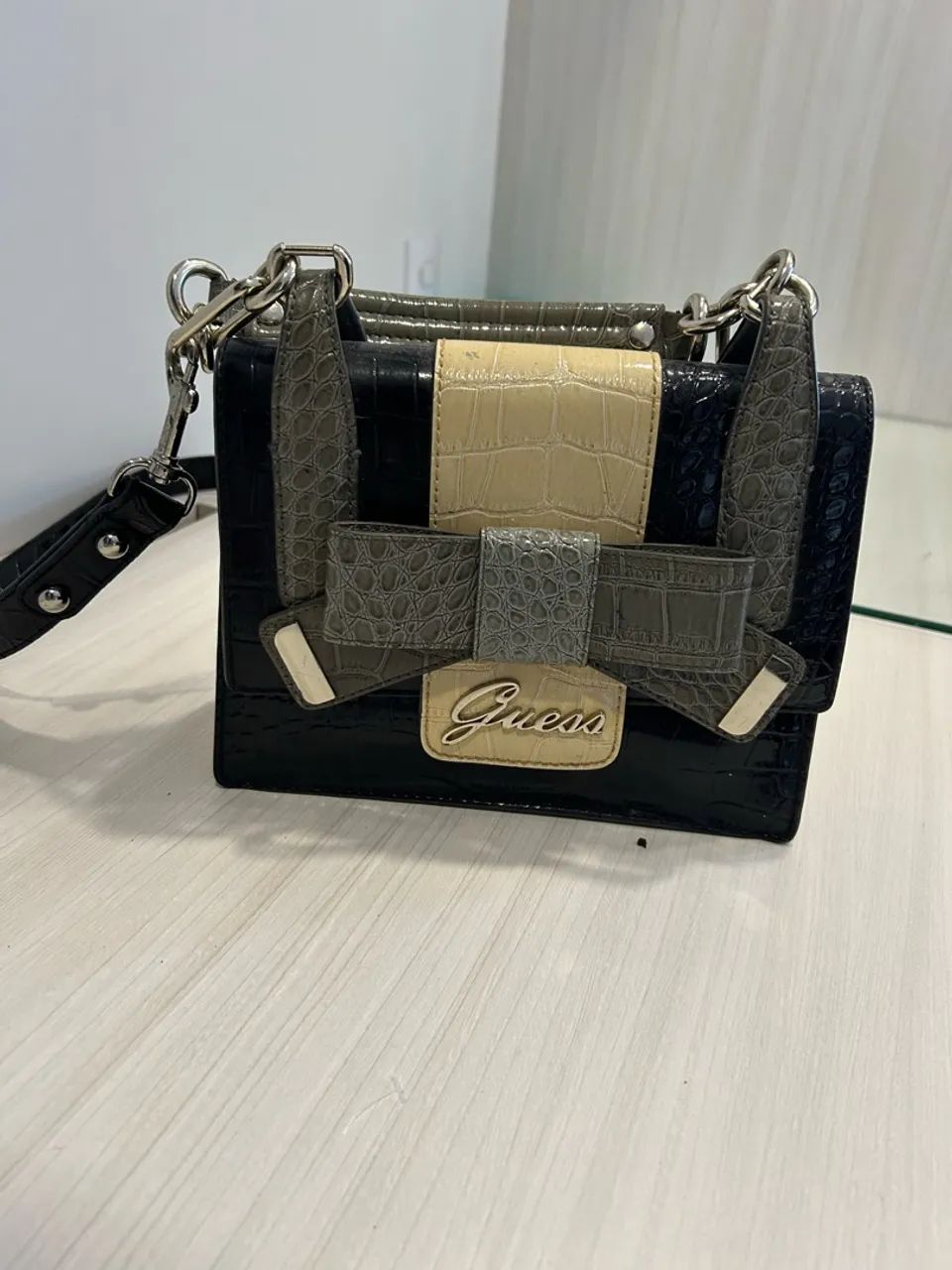 Bolsa de mão Guess