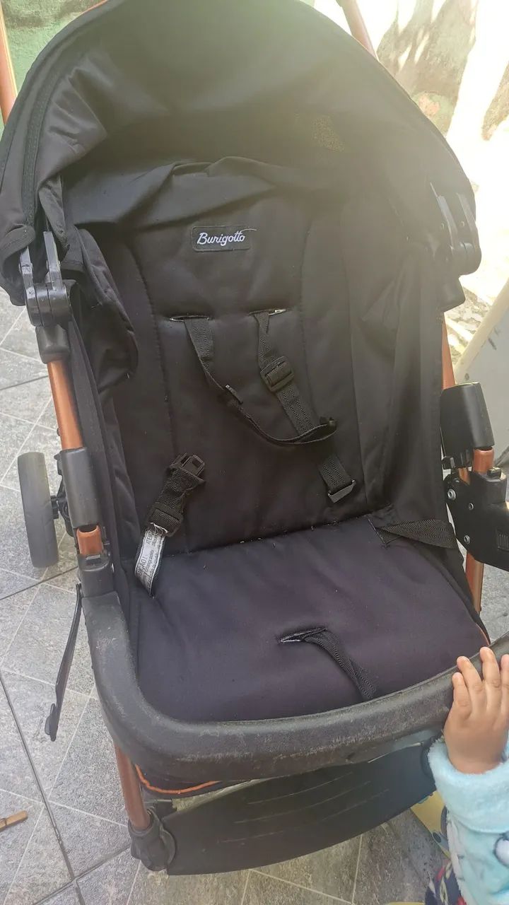Carrinho de bebe usado