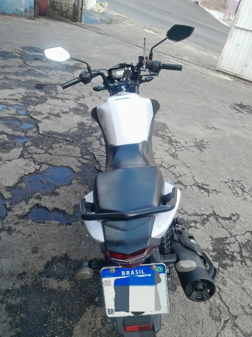 Moto com documentação em dia, pronta para transferir.  - Foto 2