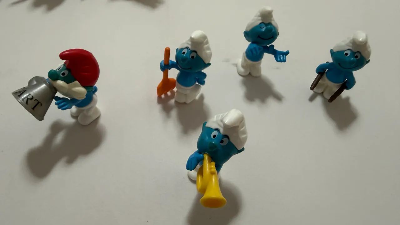 Bonecos Smurfs da  Hering anos 80  + Brindes - Foto 3