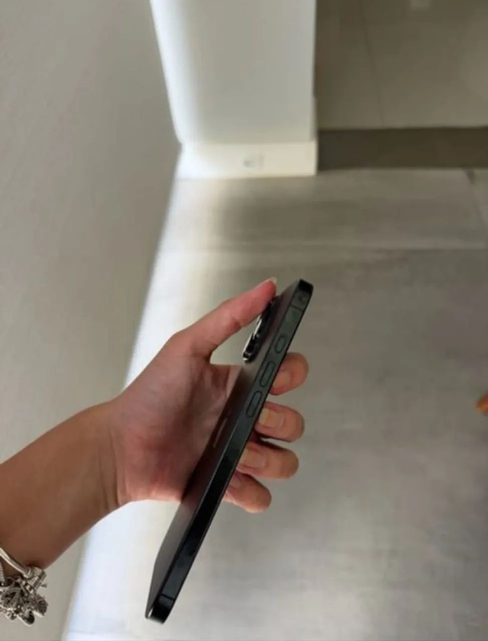 iPhone 16 Pro 128GB Preto - Titânio Preto<br> - Foto 2