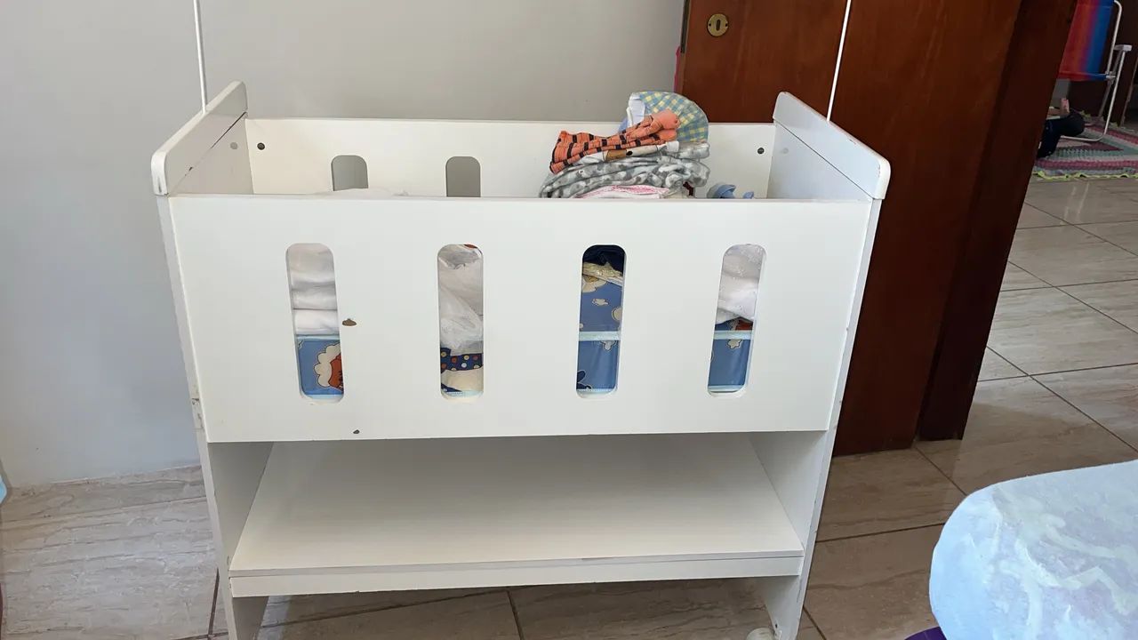 Mini berço branco com colchão perfeito  - Foto 2