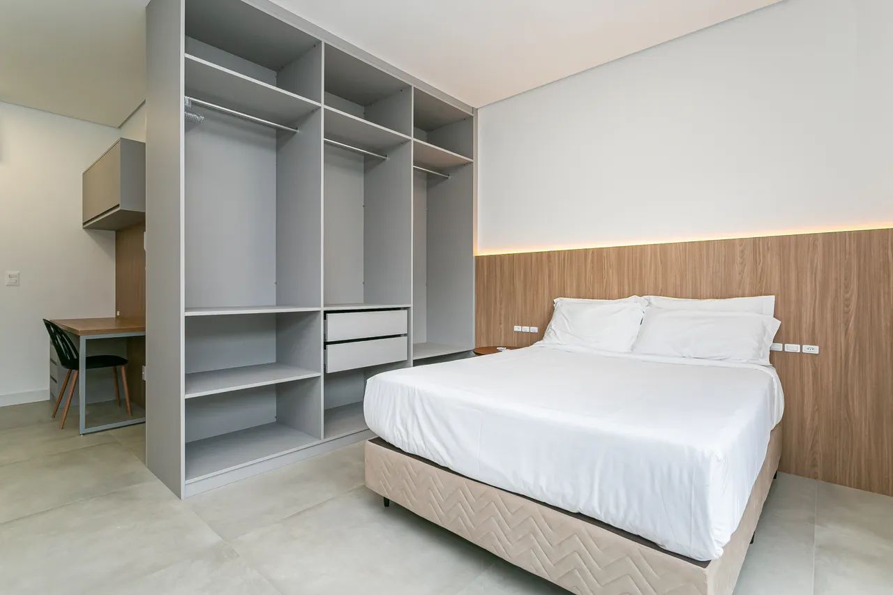 Apartamento cobertura mobiliado no bairro Saco Grande. - Foto 4