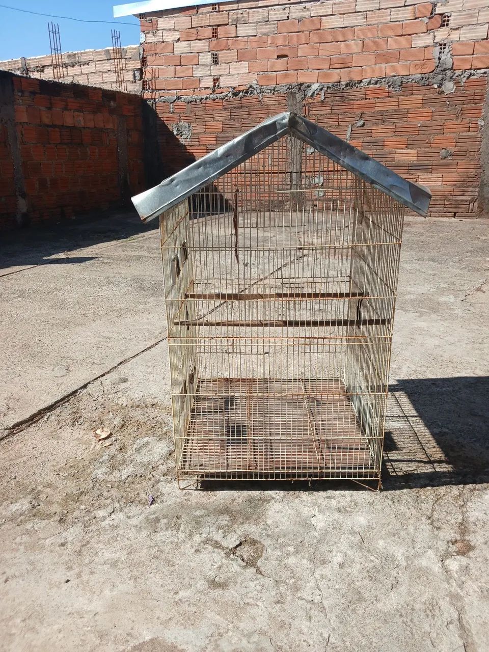Vendo gaiola pra pássaros  - Foto 3