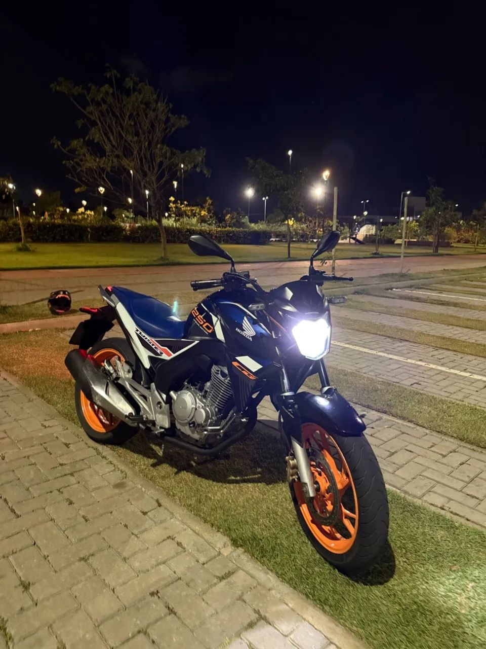 Cb 250f Twister c s - Foto 2