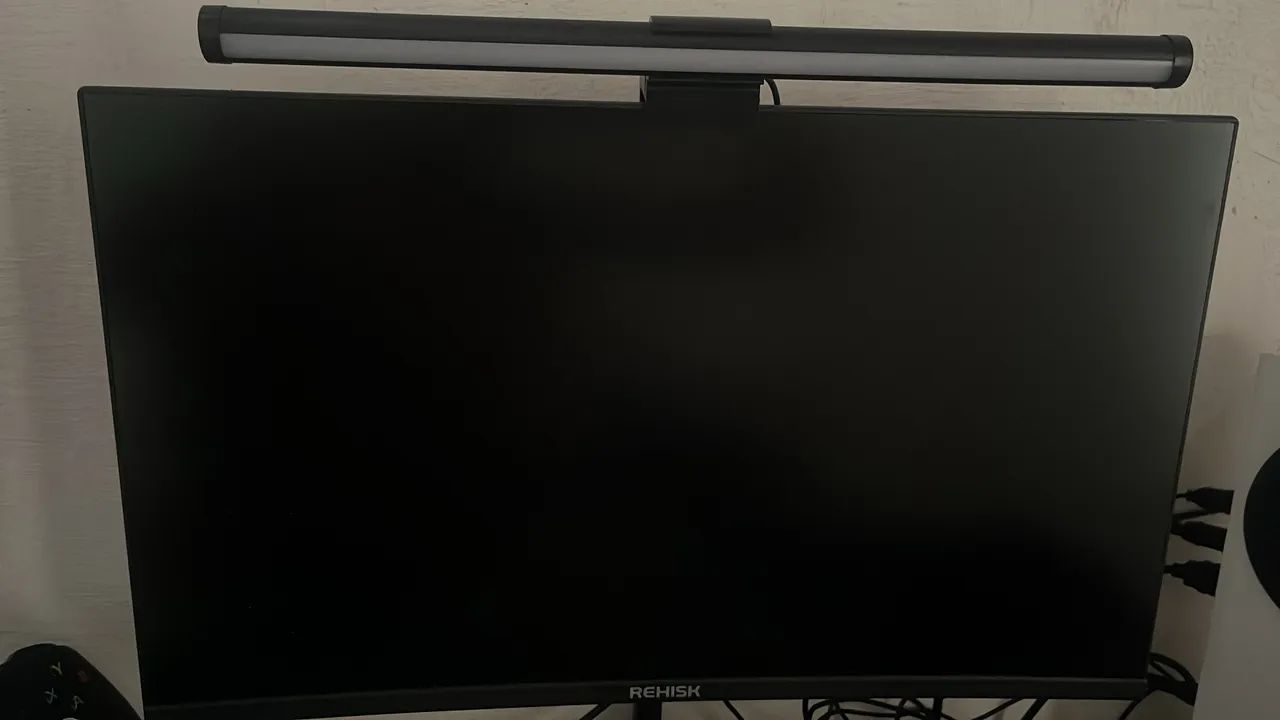 Monitor 24 polegadas, tela curva, 180 fps + light bar - Foto 4