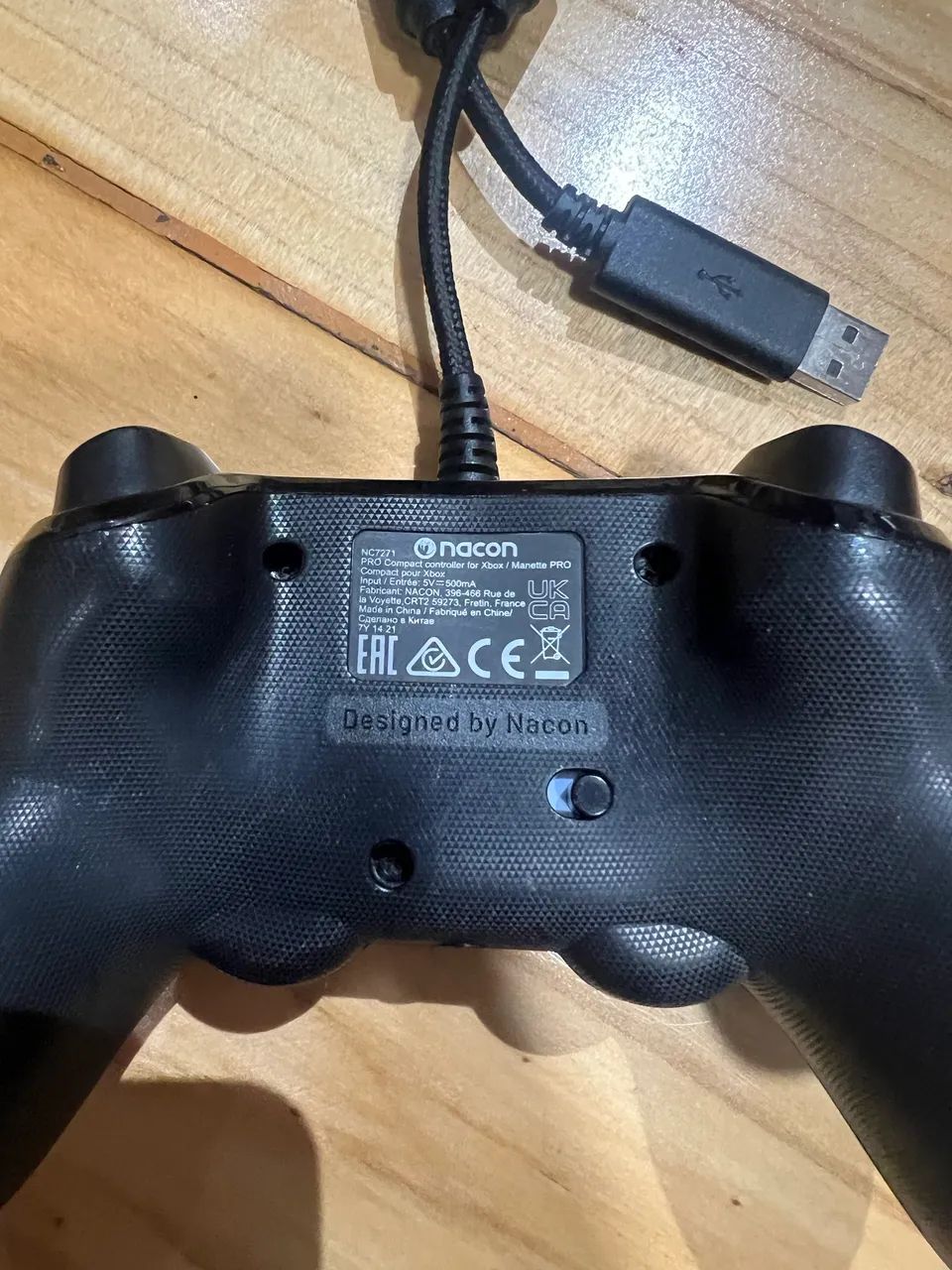 Pro compact nacon controle para Xbox e pc com fio 