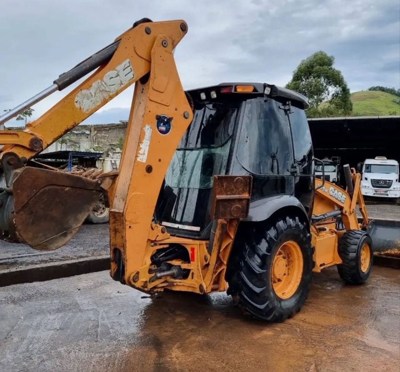 Retroescavadeira Case 580N 15/15  - Foto 6