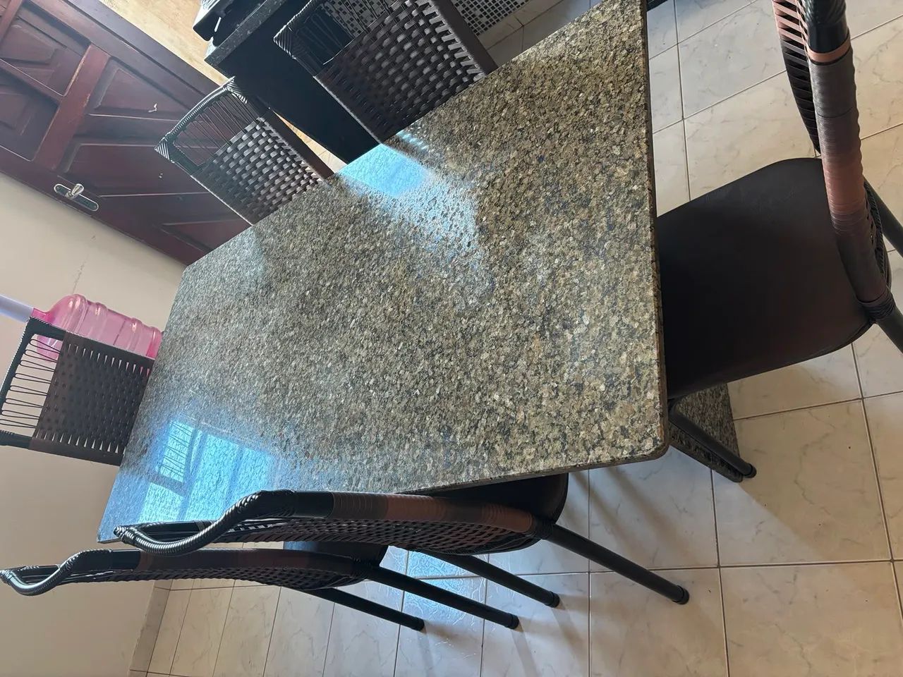 Mesa de mármore para 6 cadeiras - Foto 2