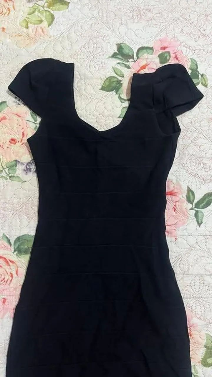 Vestido tudinho preto