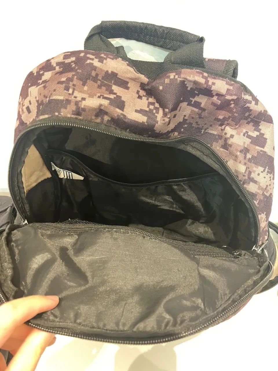 CONJUNTO 2 MOCHILAS PRETAS SENDO 1 DA IMAGINARIUM - Foto 4