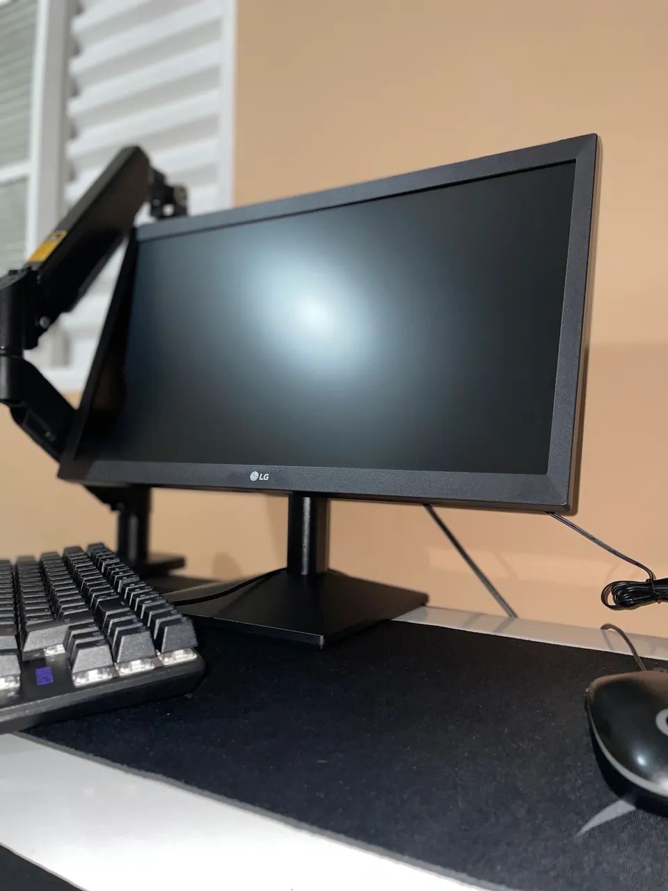 Monitor Gamer LG 19.5'' Hd Led 75HZ - 20MK400H-B - Foto 3