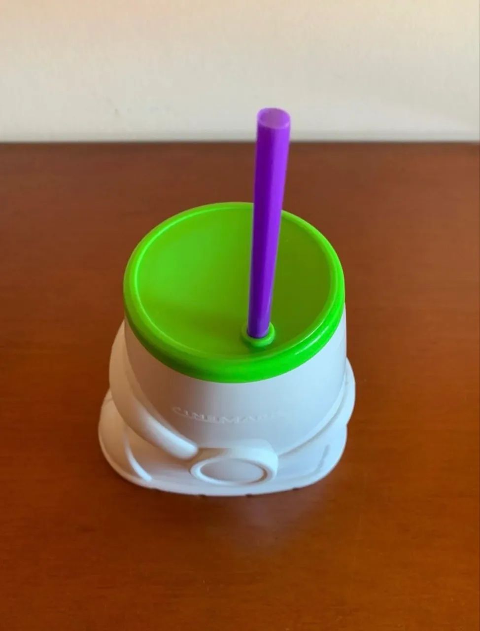Copo Cinemark toy story 4 bota buzz - Foto 5