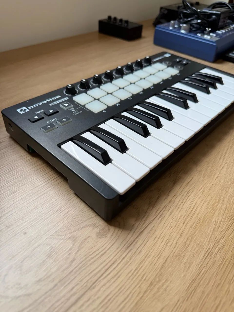 Novation Launchkey 25