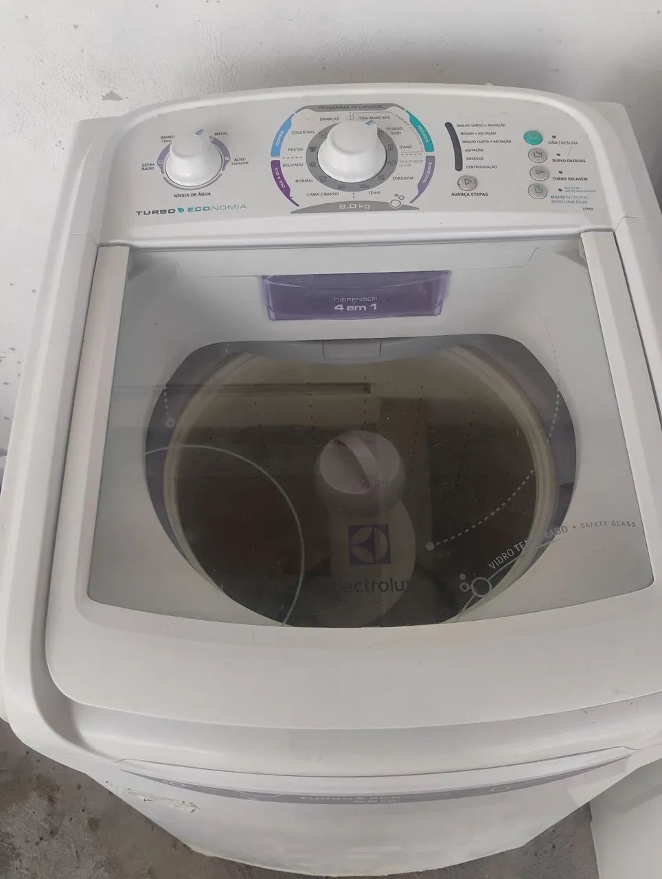 Máquina de lavar roupas 