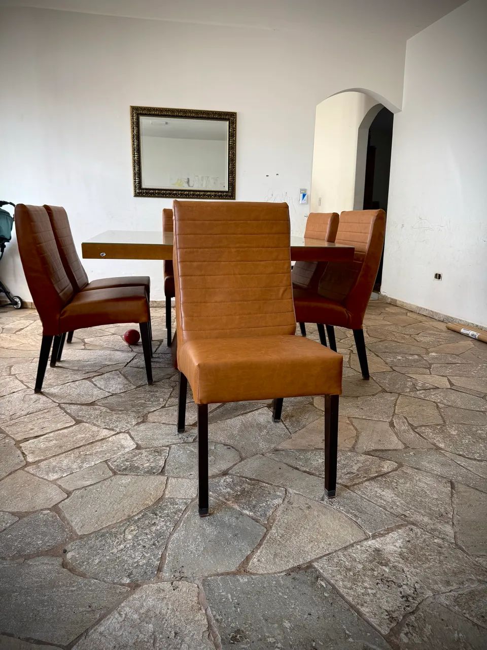 Mesa de jantar e cadeiras  - Foto 3