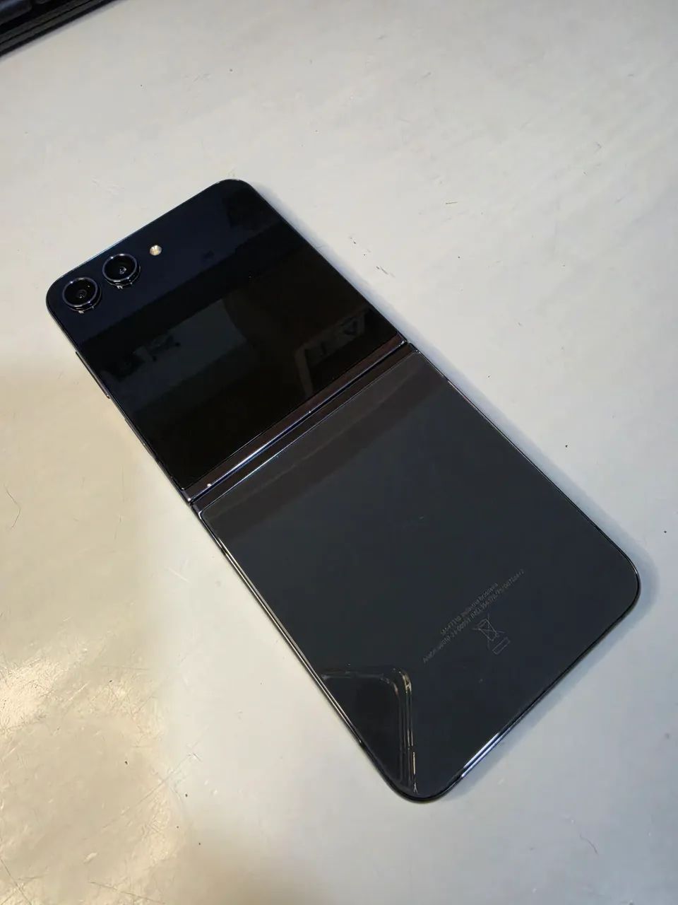 Galaxy Z Flip5 - 256GB - Grafite - Foto 5