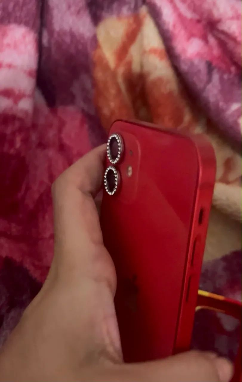 iPhone 12 red - Foto 2