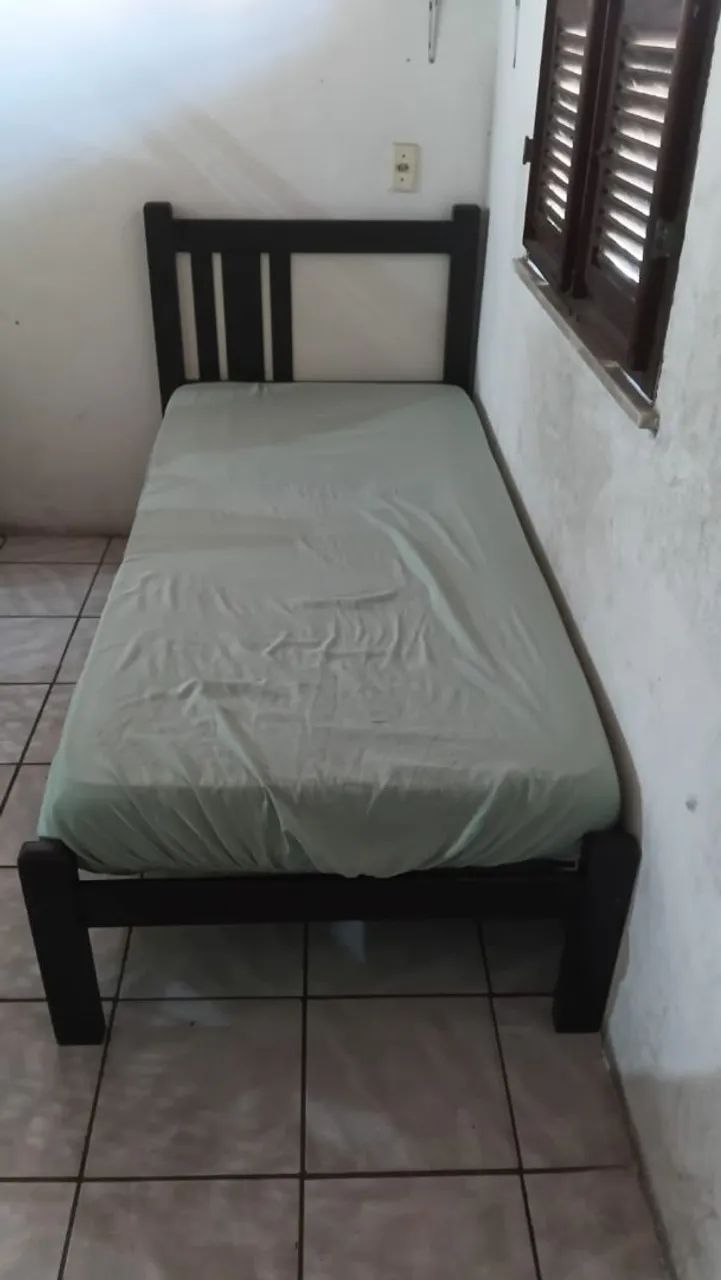 Cama solteiro madeira